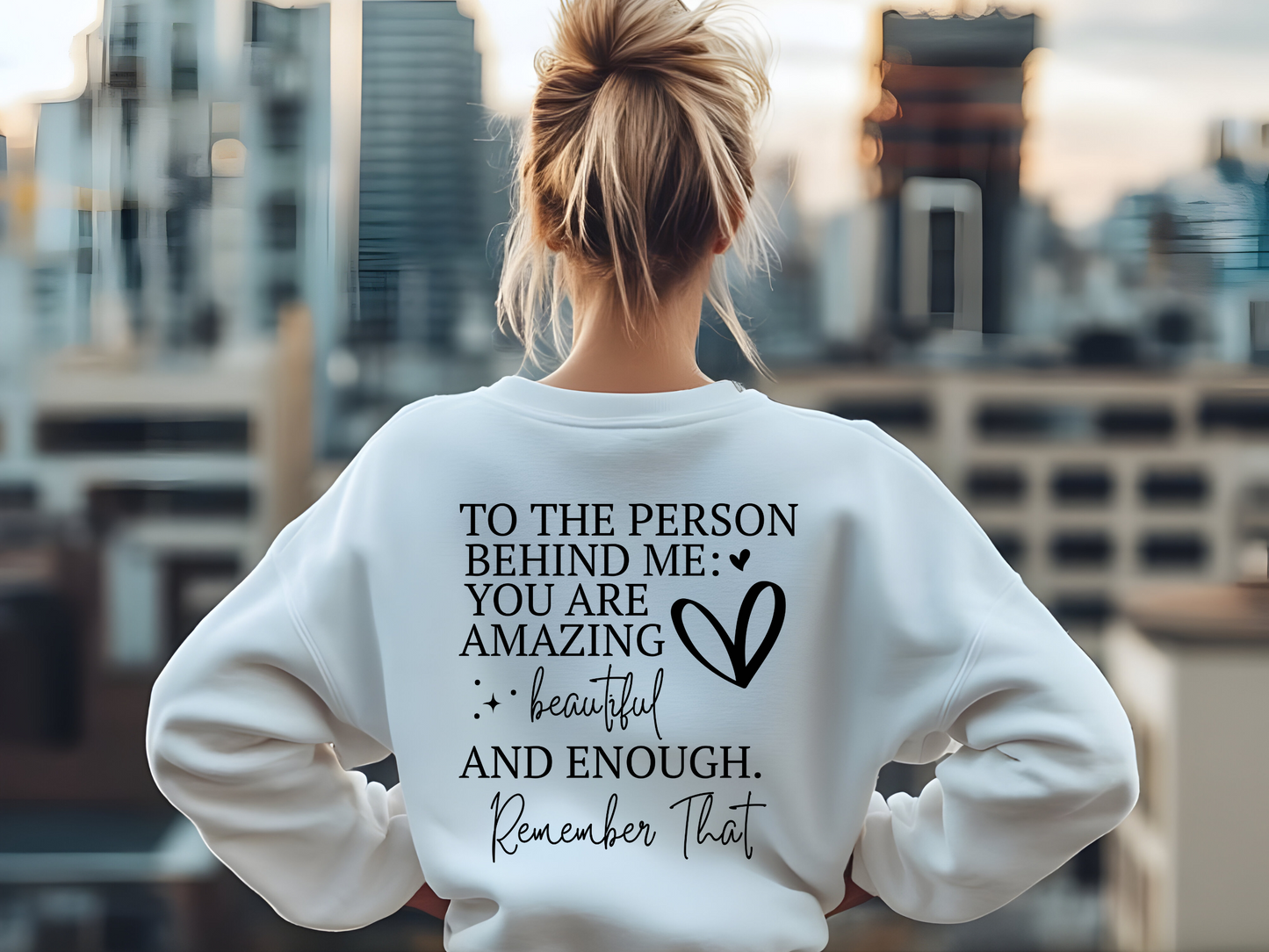 Positiver Pullover mit "You Matter" auf der Brust und inspirierendem Spruch am Rücken. Verbreite gute Vibes und bleib cozy dabei!