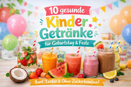 Buntes Titelbild mit gesunden Kindergetränken für Geburtstag und Feste – Erdbeer-Minz-Wasser, Smoothies, Melonenslush und Saft in Gläsern mit Strohhalmen, dekoriert für eine fröhliche Kinderparty.