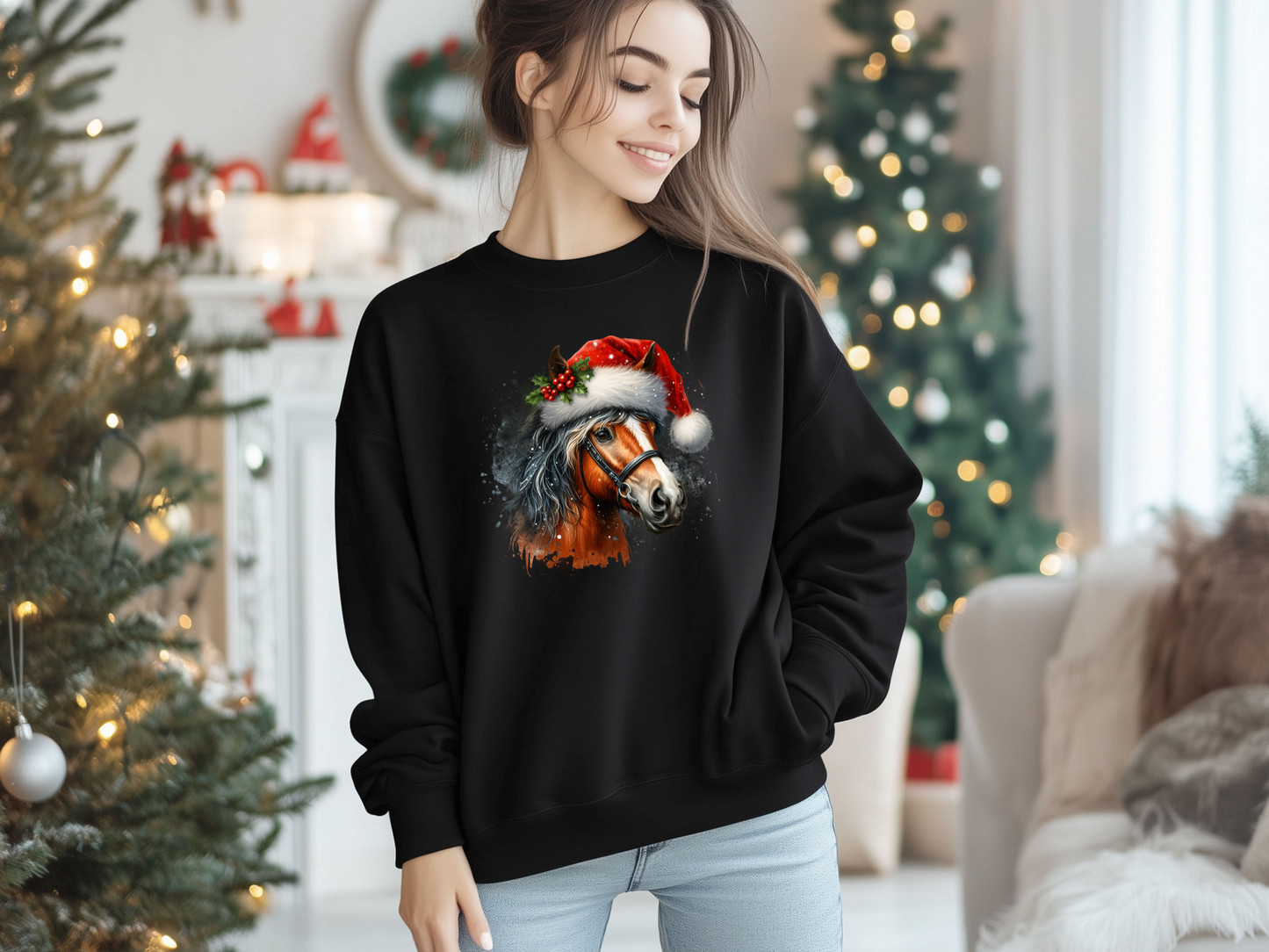 Festlicher Pullover mit Pferd, Weihnachtsmütze und Mistelzweig. Perfekt für Pferdeliebhaber und kuschelige Weihnachtsoutfits!