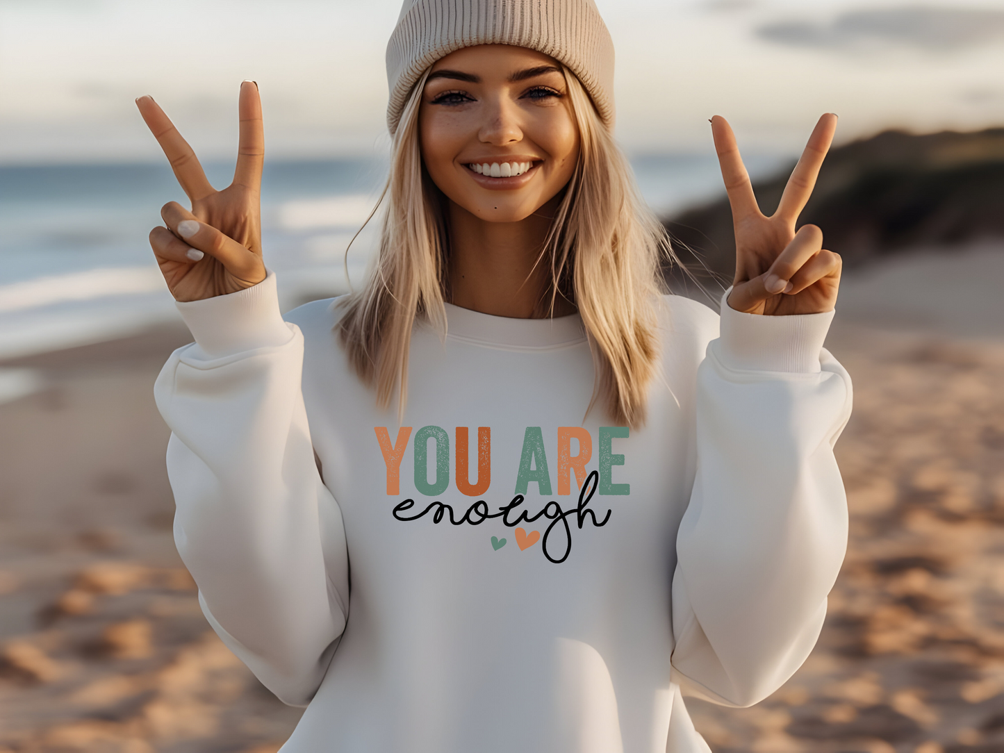 Trag die Botschaft "You are Enough – Always" mit Stolz! Dieser Pullover ist kuschelig, motivierend und perfekt für dich oder als Geschenk.