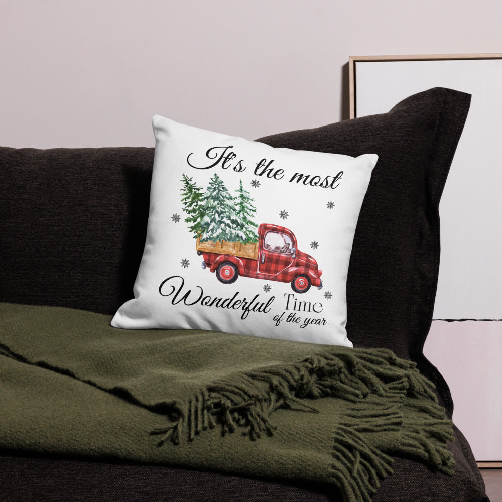 Festliche Weihnachtsfreude – Kissen mit Truck und Tannenbäumen | It's the Most Wonderful Time of the Year